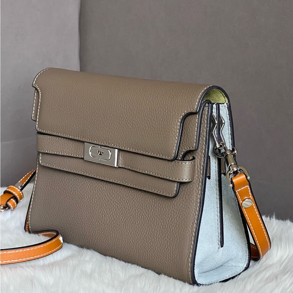 💰SOLD - 158723 - Tory Burch Lee Radziwill Pebbled Shoulder Bag - Picture 4 of 16